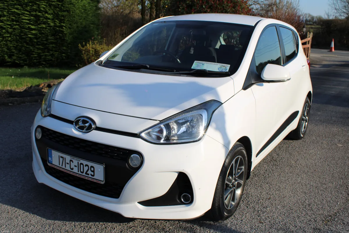 2017 HYUNDAI i10 DELUXE 1.0 5dr. - Image 4