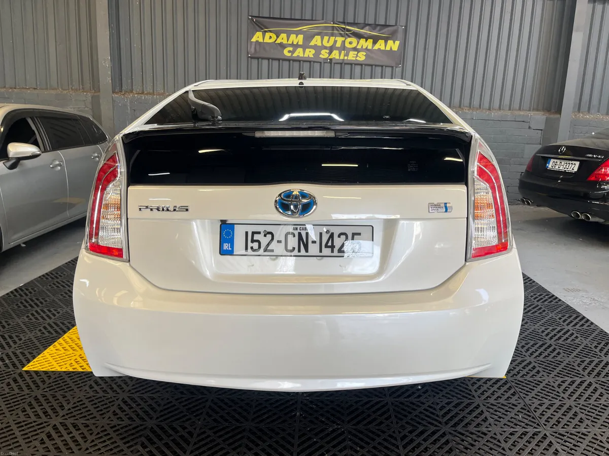 Toyota Prius 2015 - Image 4