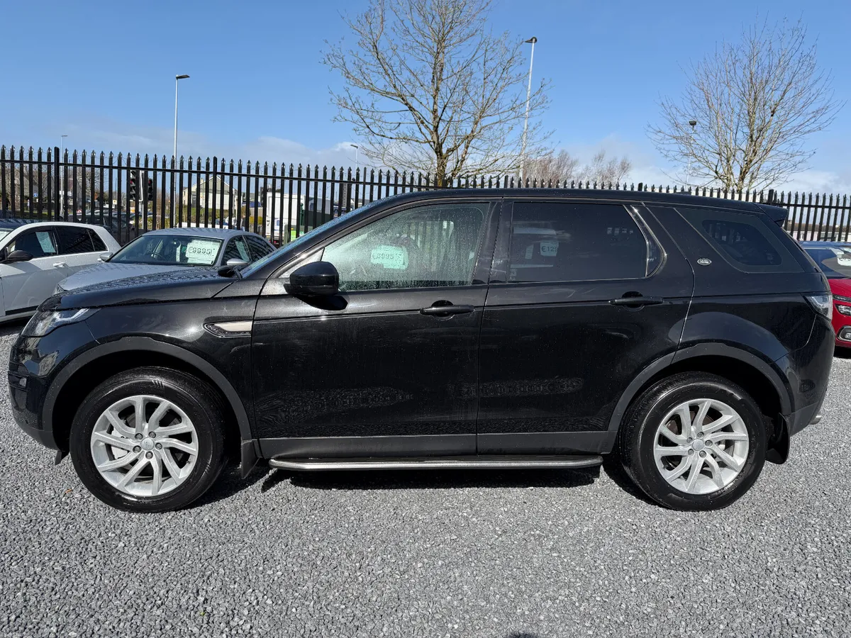 2017 (171) Land Rover Discovery Sport 2.0 TD4 S - Image 4