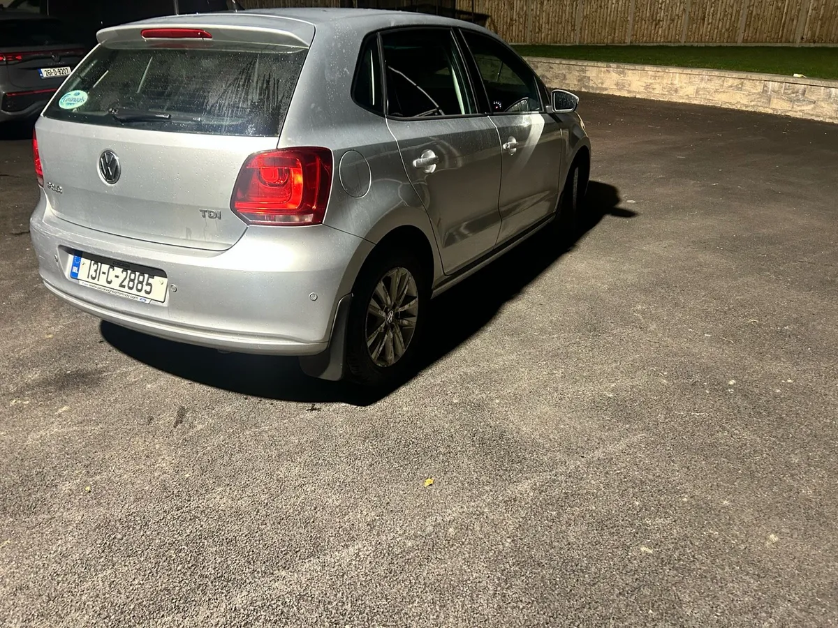 Volkswagen polo 2013 - Image 2