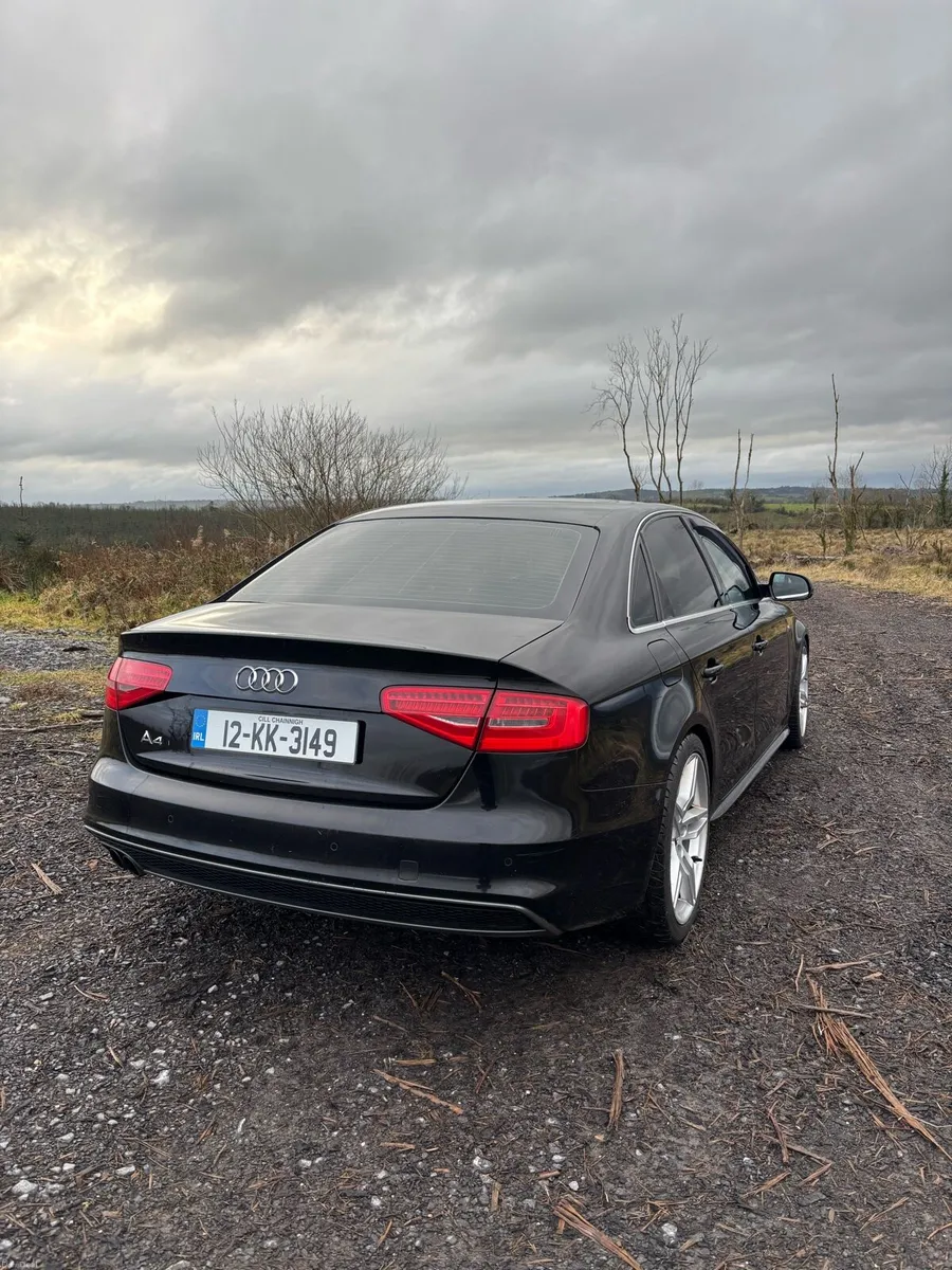 AUDI A4 S-Line 2.0 TDI - Image 3