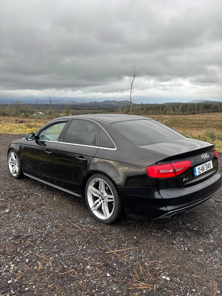 AUDI A4 S-Line 2.0 TDI - Image 2