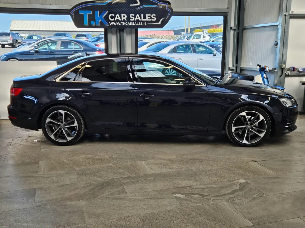 17  AUDI A4 SE ULTRA - Image 2