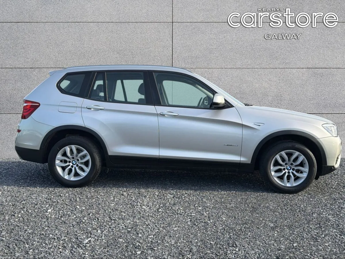 BMW X3 sDrive18d SE - Image 2