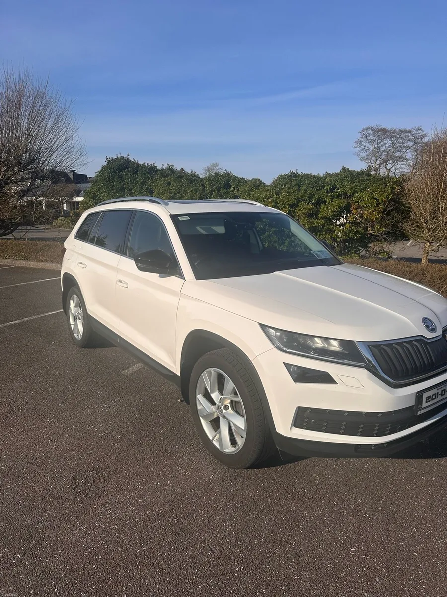 Kodiaq 2.0 TDI 150HP DSG 7 seater with sunroof - Image 4