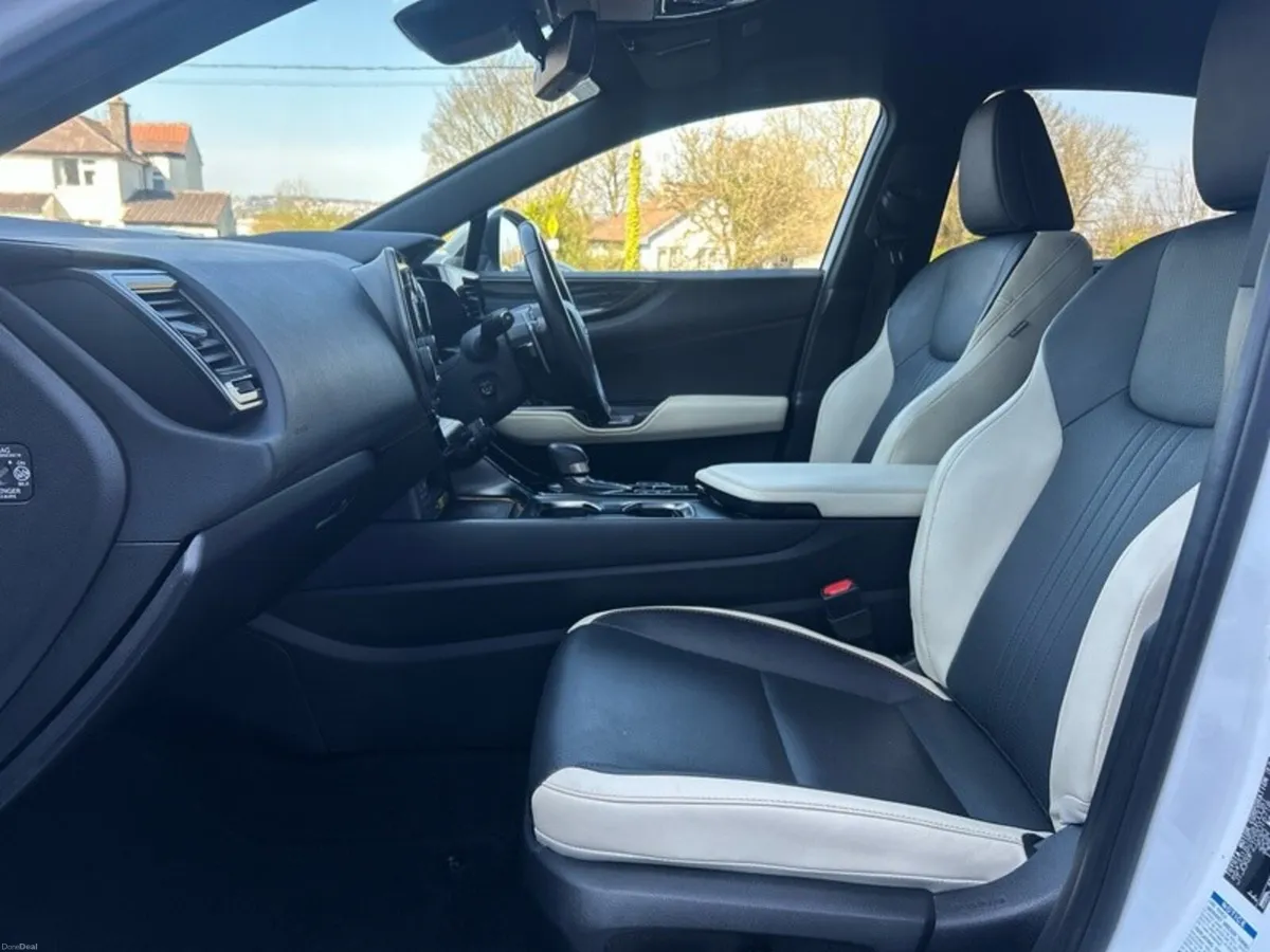 Lexus NX 2.5 - Image 2