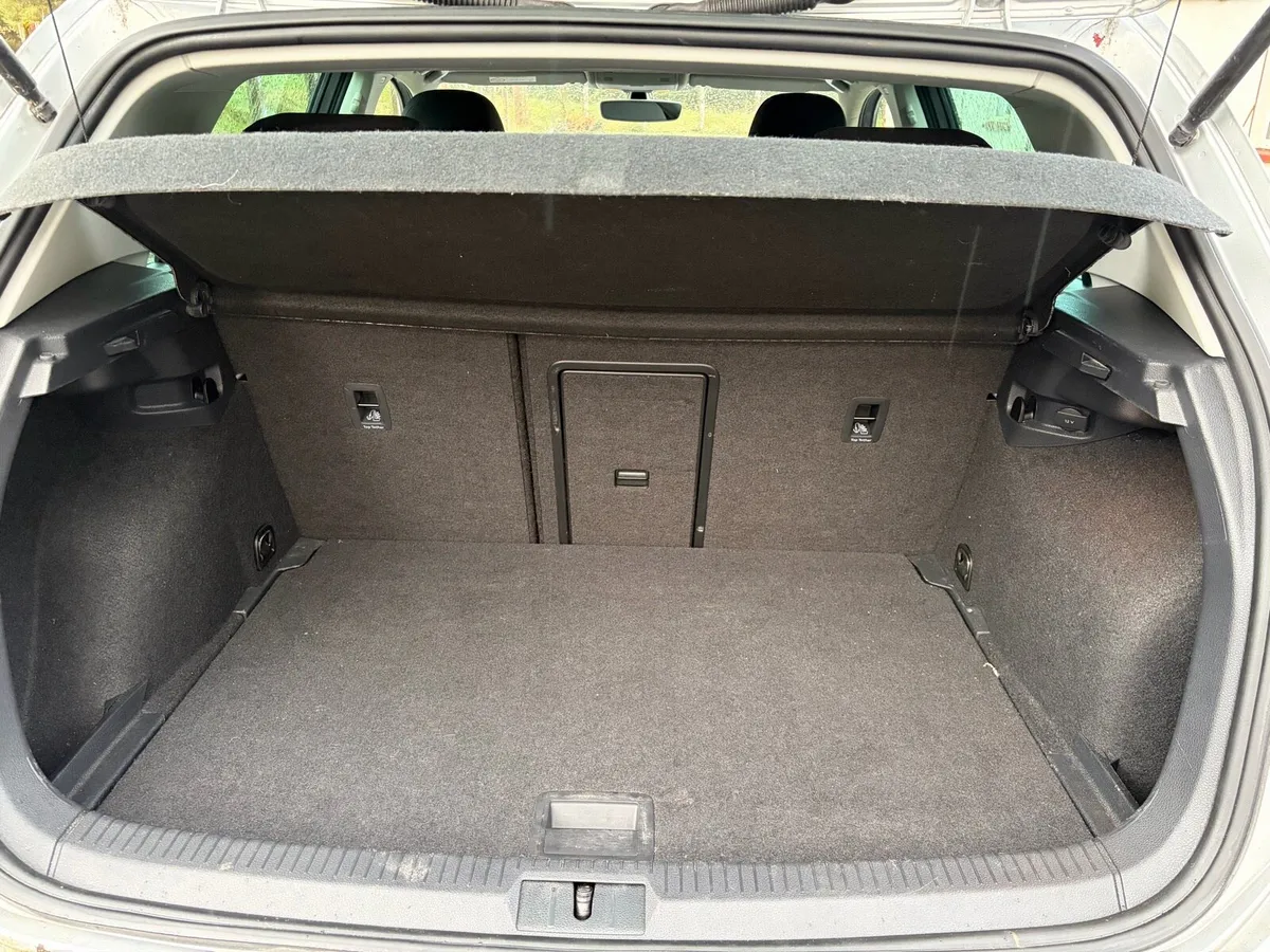 2019 VOLKSWAGEN GOLF 1.6 DIESEL - Image 6