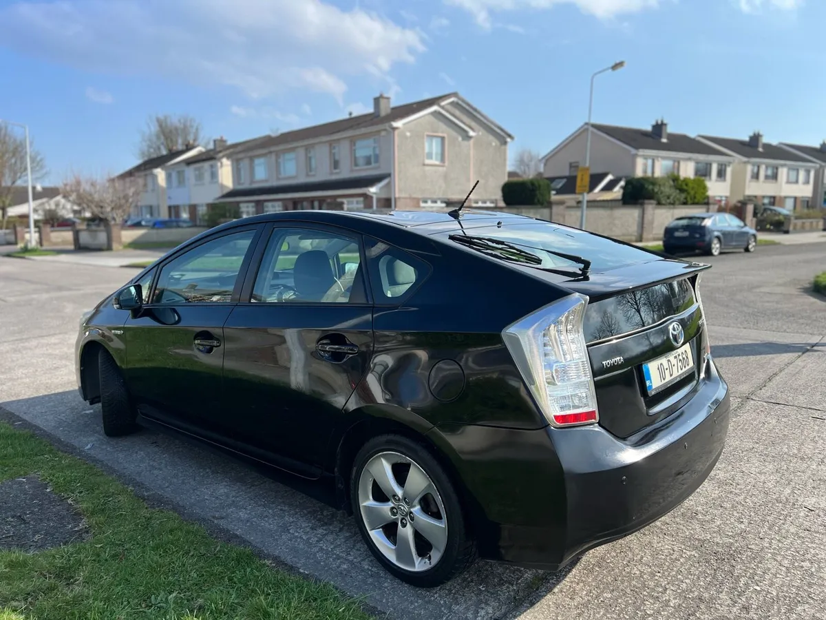 Toyota Prius 1.8 hybrid - Image 4