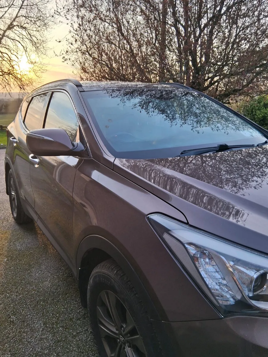 Hyundai Santa Fe 2013 - Image 2