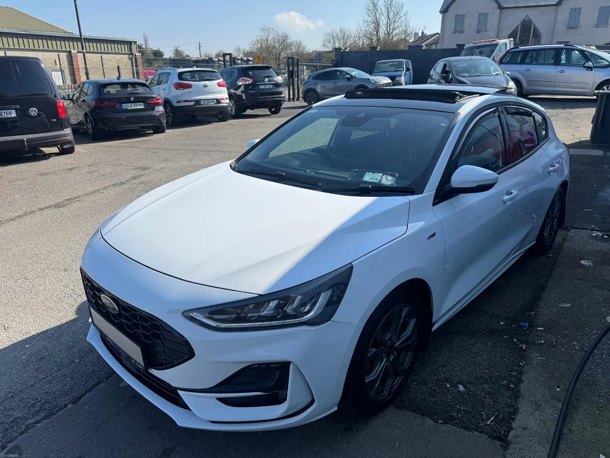 FORD FOCUS ST LINE GLASS ROOF HIGH SPEC - Image 3