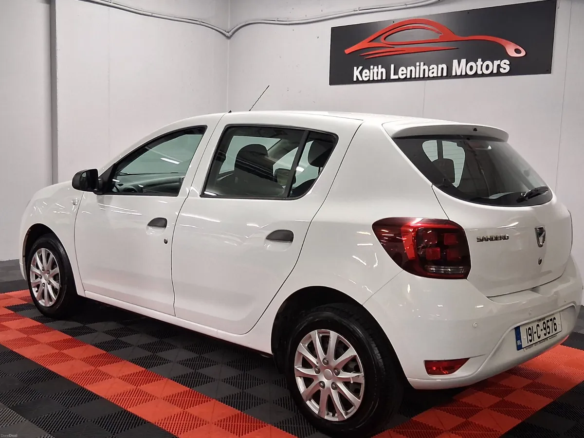 2019 Dacia Sandero **LOW KMS - FINANCE AVAILABLE** - Image 3