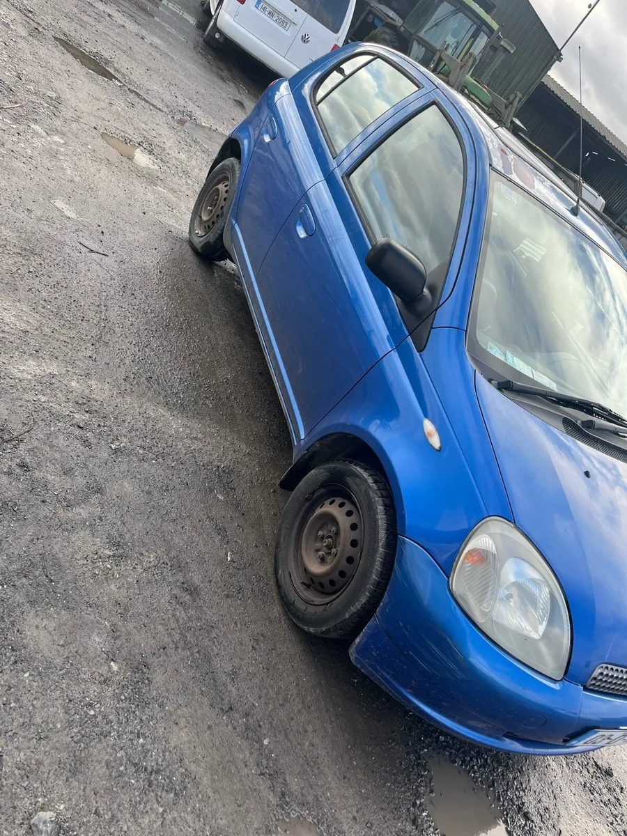 Toyota Yaris - Image 2