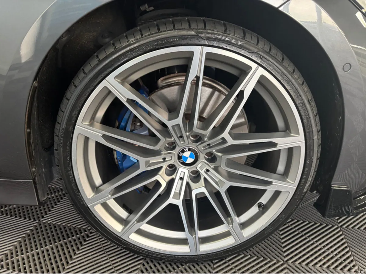 BMW 3-Series *BMW 330e* *LOW MILEAGE* *DIGITAL DAS - Image 5