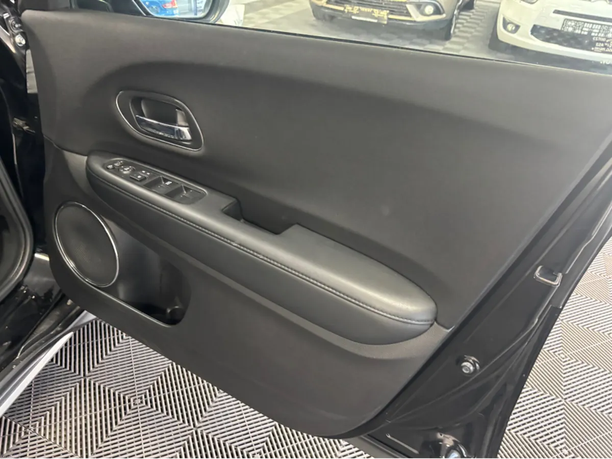 Honda Vezel *HONDA VEZEL* *AUTOMATIC* *KEYLESS ENT - Image 4