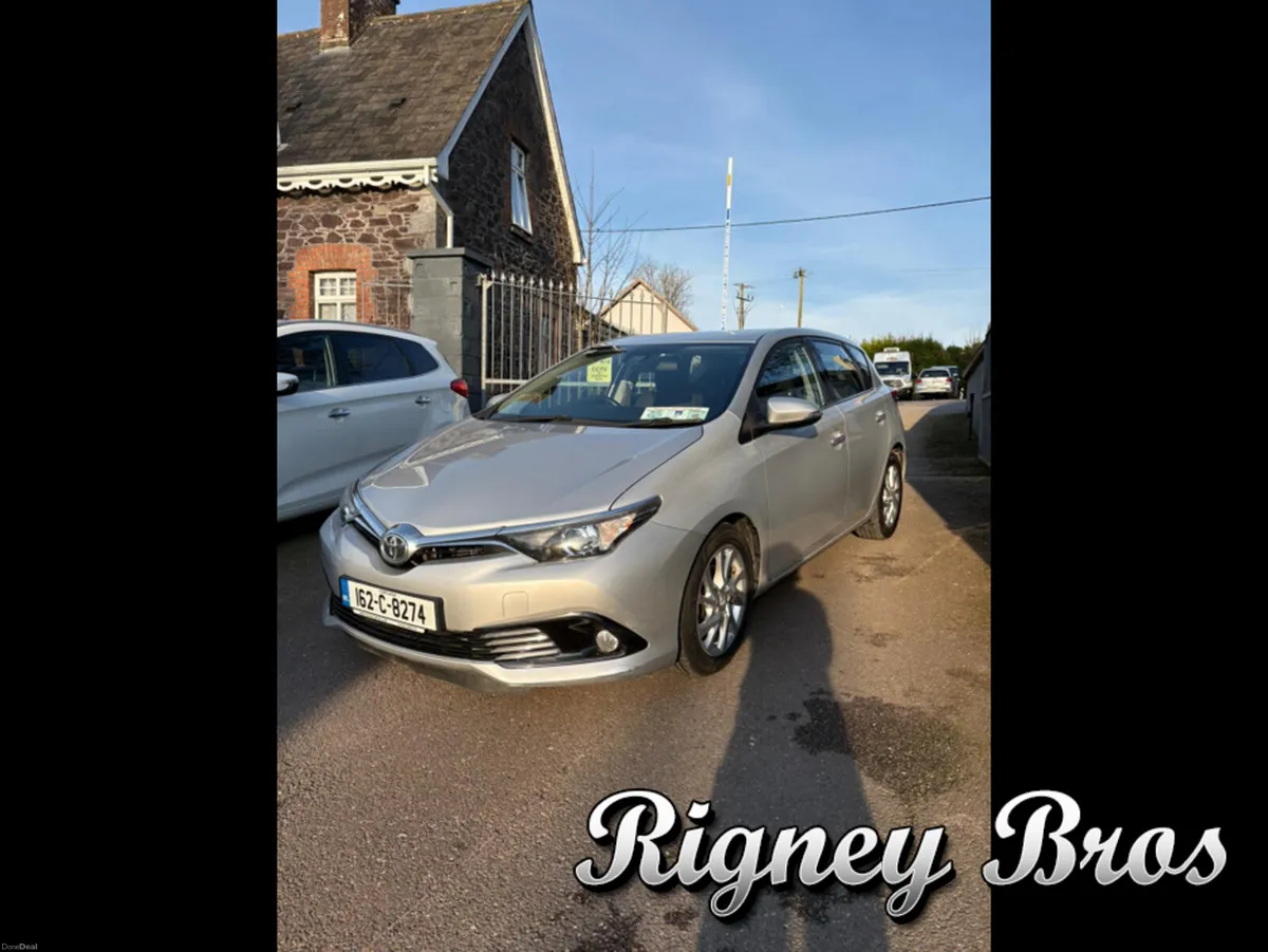 Toyota Auris 1.6 D-4D ICON TSS 5DR 110BHP D - Image 3