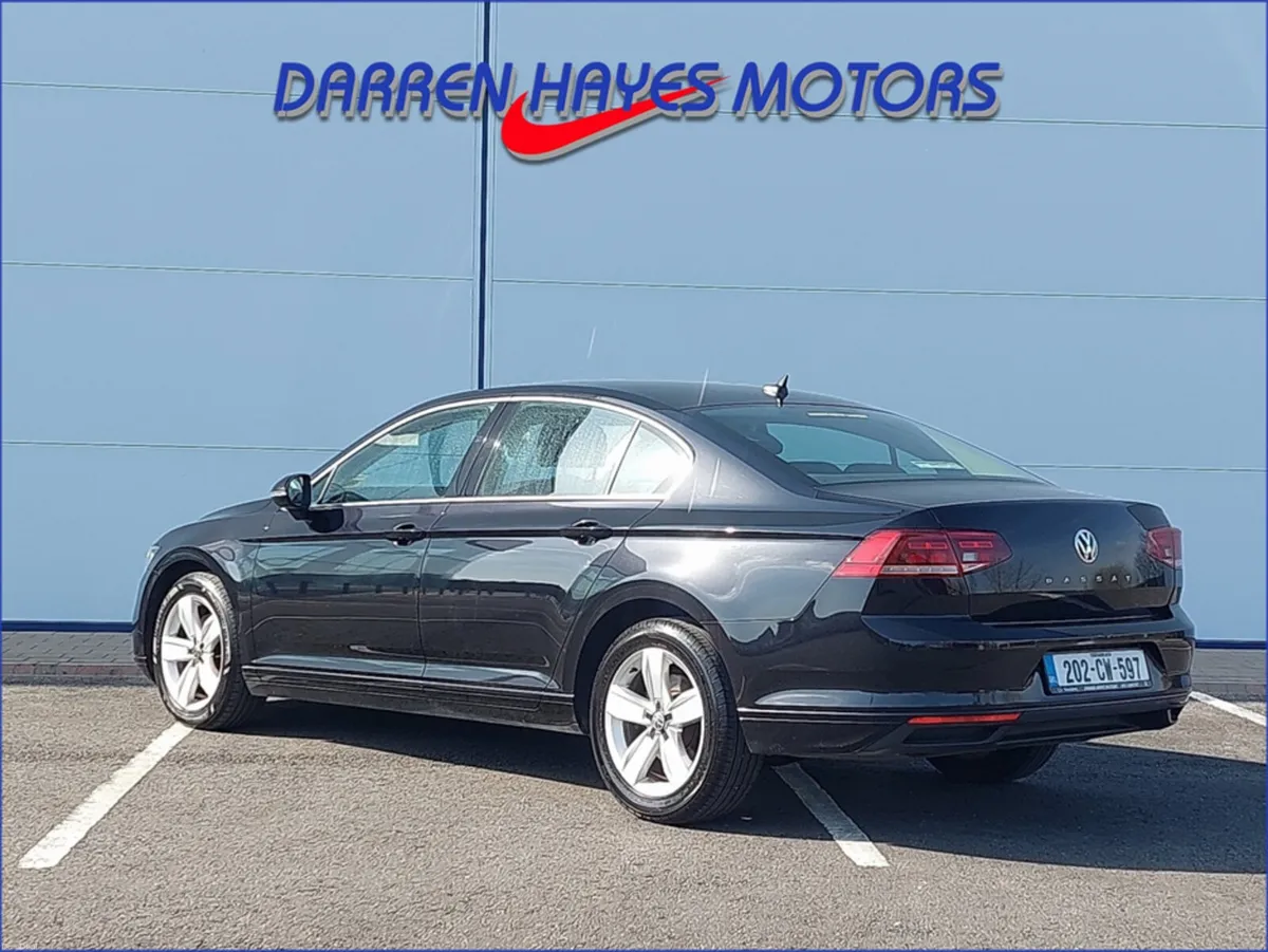 Volkswagen Passat 2.0 TDI SE NAV 150PS 4DR - Image 6