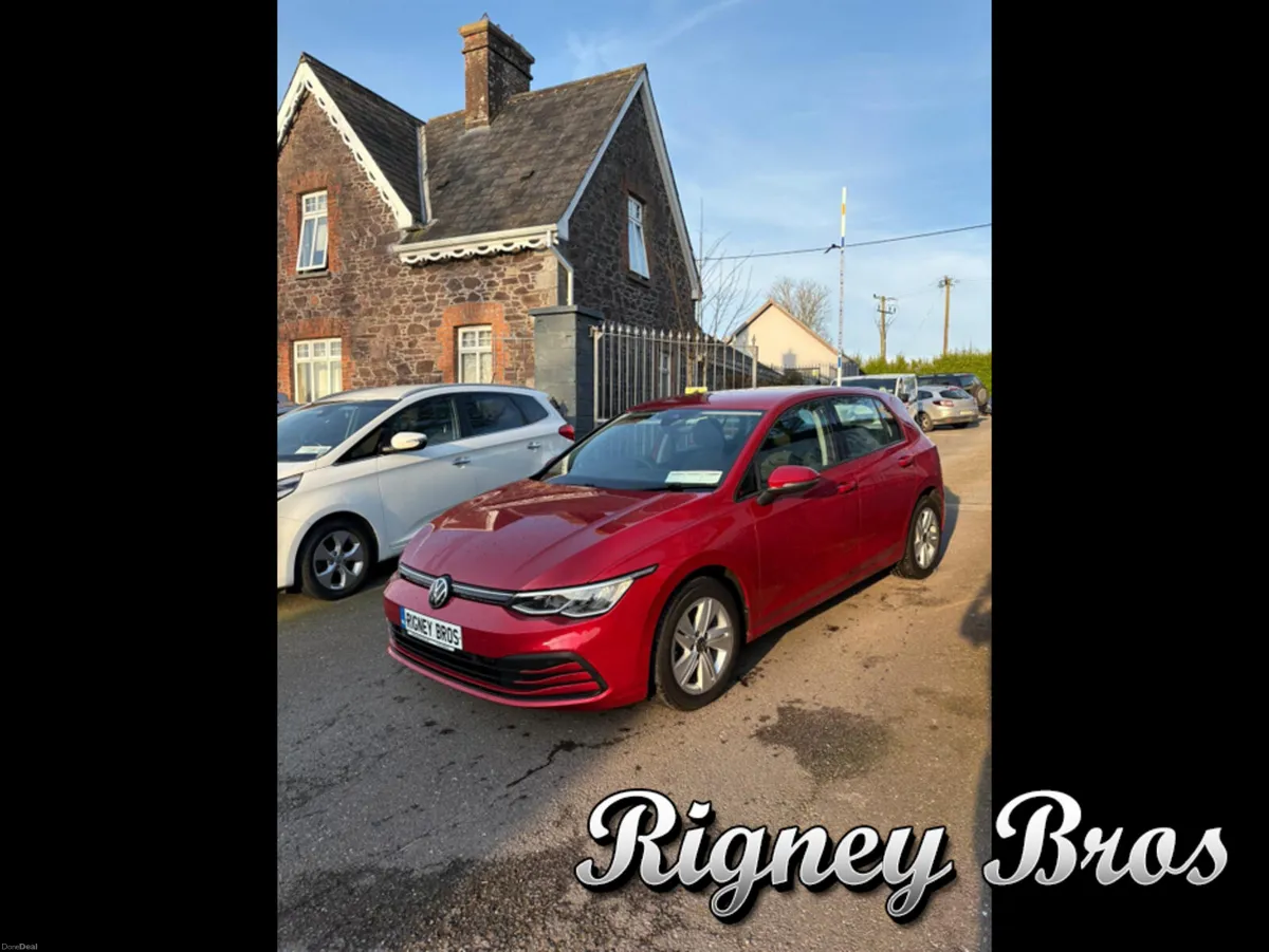 Volkswagen Golf LIFE TSI - Image 2