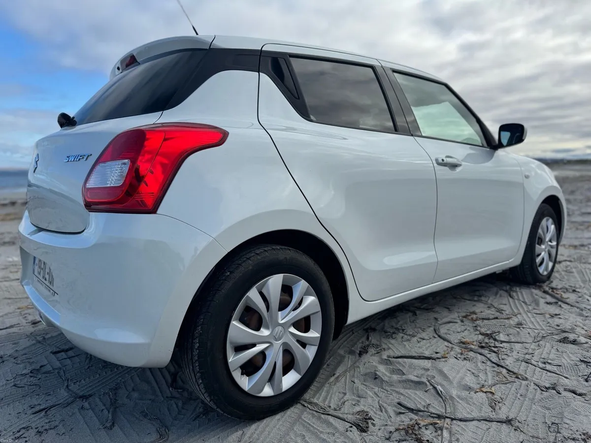 Suzuki Swift  1.2 petrol - Image 2