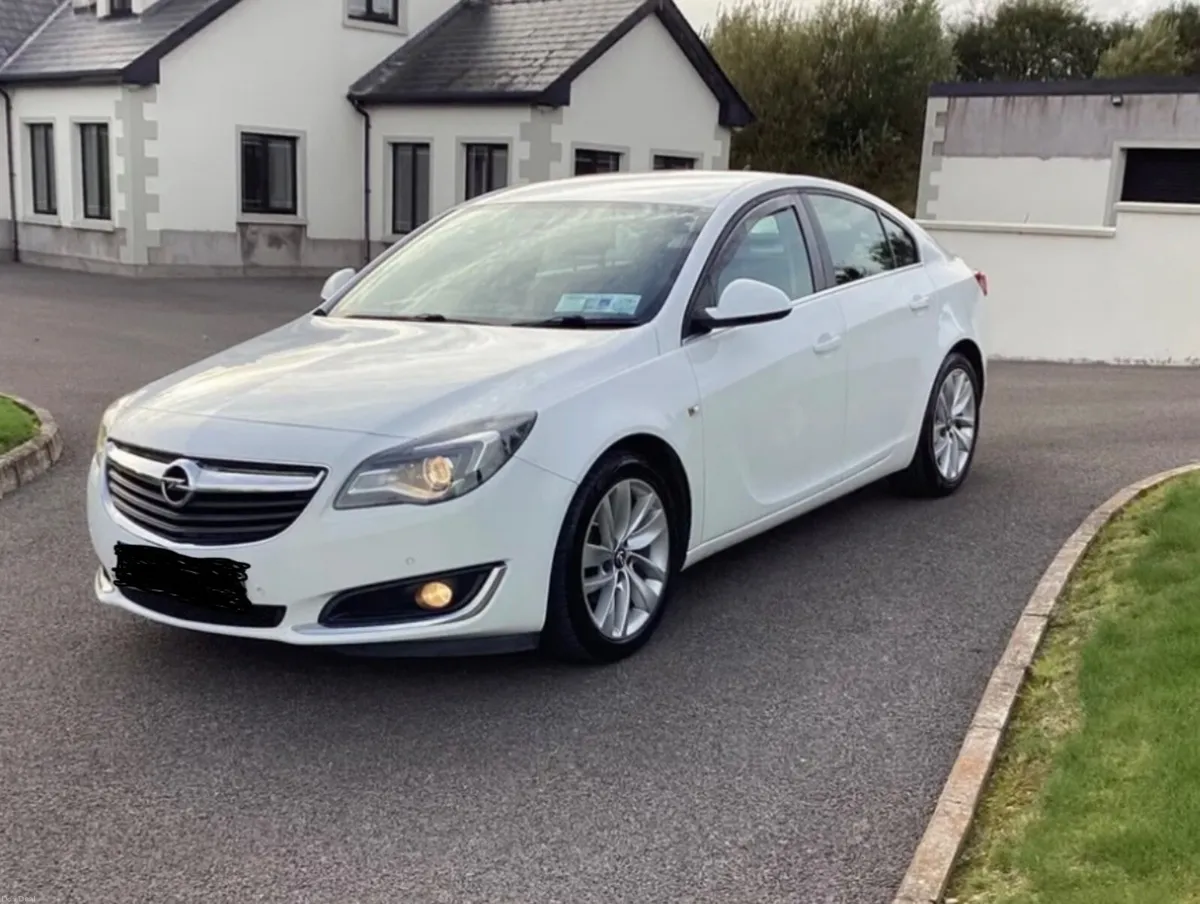 Opel Insignia 2017 - Image 1