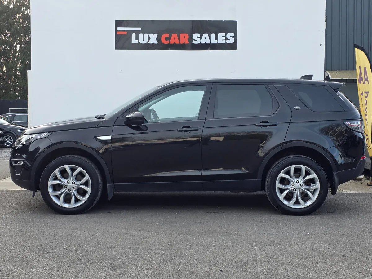 2017 Land Rover Discovery Sport 2.0 TD4 HSE - Image 3