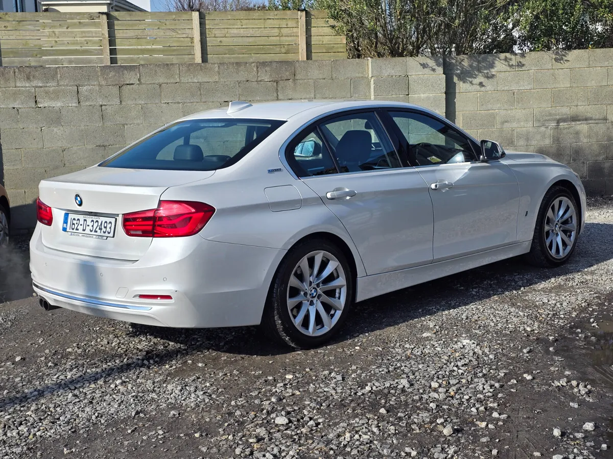 BMW 3-Series 2016 330e hybrid automatic €6990 - Image 3