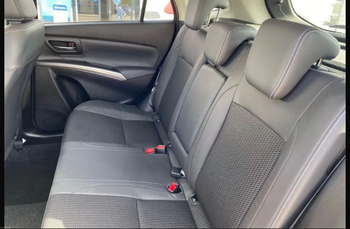 232 Suzuki SX4 S-Cross 4x4 - Image 4