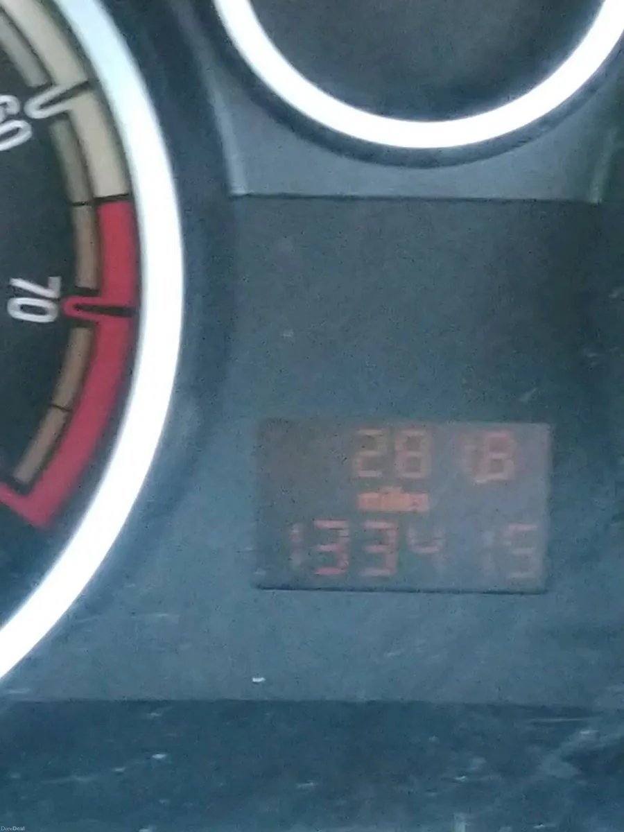 Vauxhall corsa car 1.2 petrol - Image 4