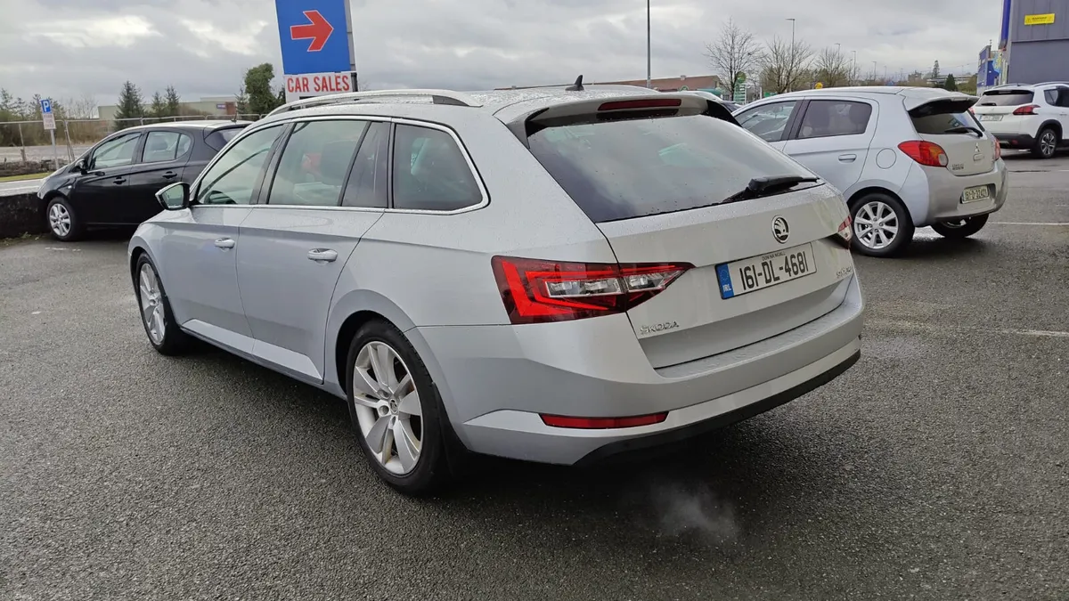 Skoda Superb 161 2,0 Tdi DSG Estate New T.Belt Nct - Image 4