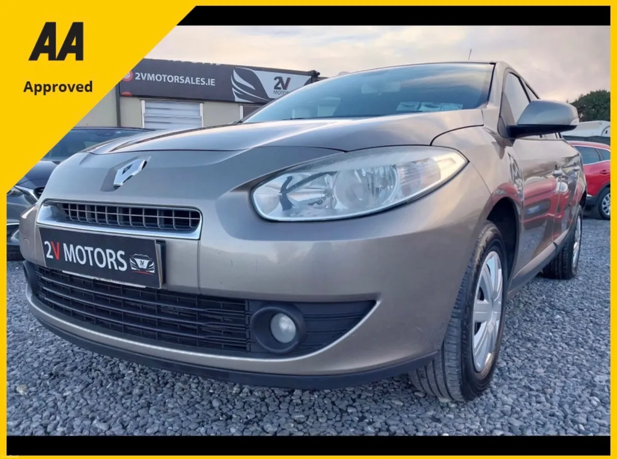 🔵 Renault Fluence DYNAMIQUE 1.5 DCI 4DR - Image 1