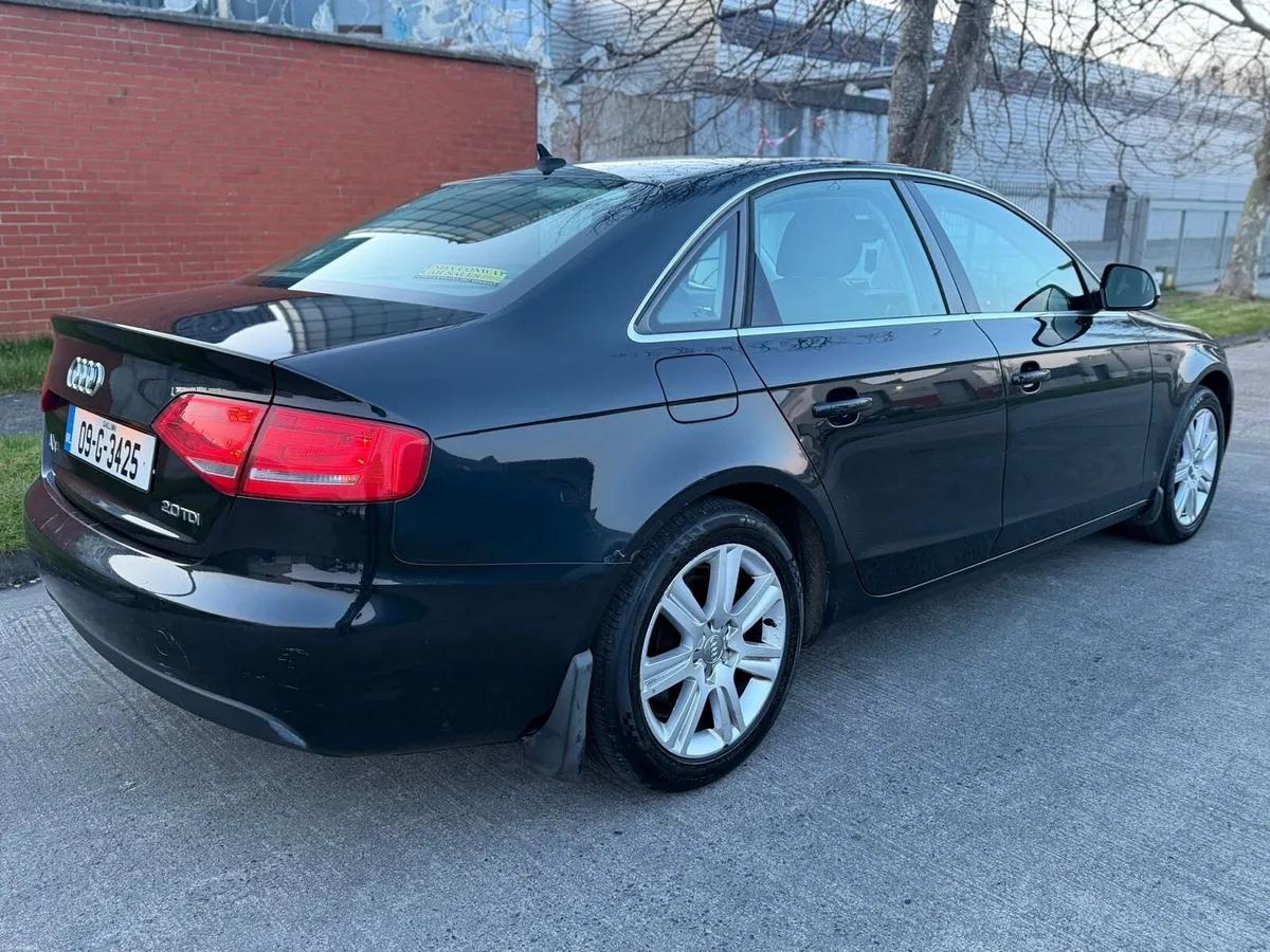 2009 Audi A4 2.0TDI - Image 4