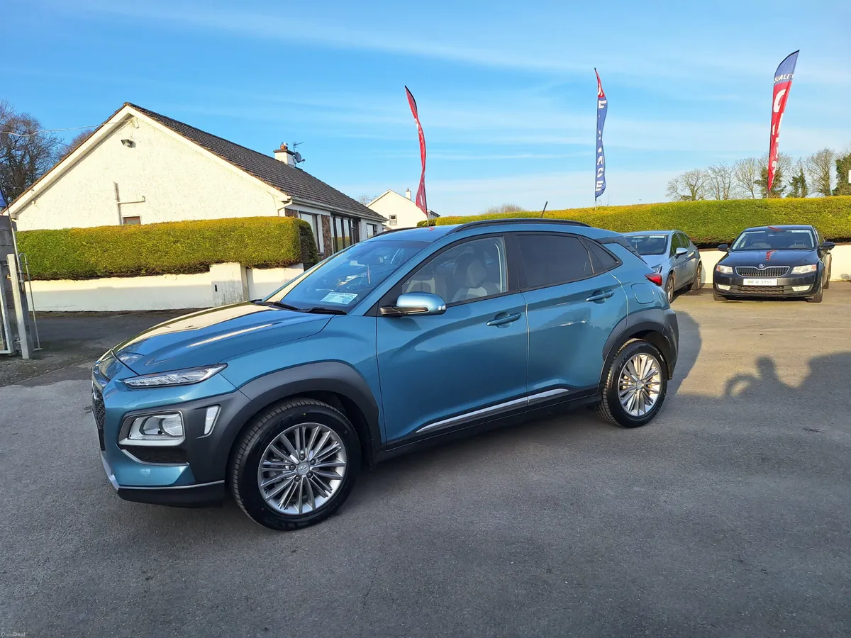 Hyundai KONA 1.6 Diesel Executive *Heated Seats - Image 4