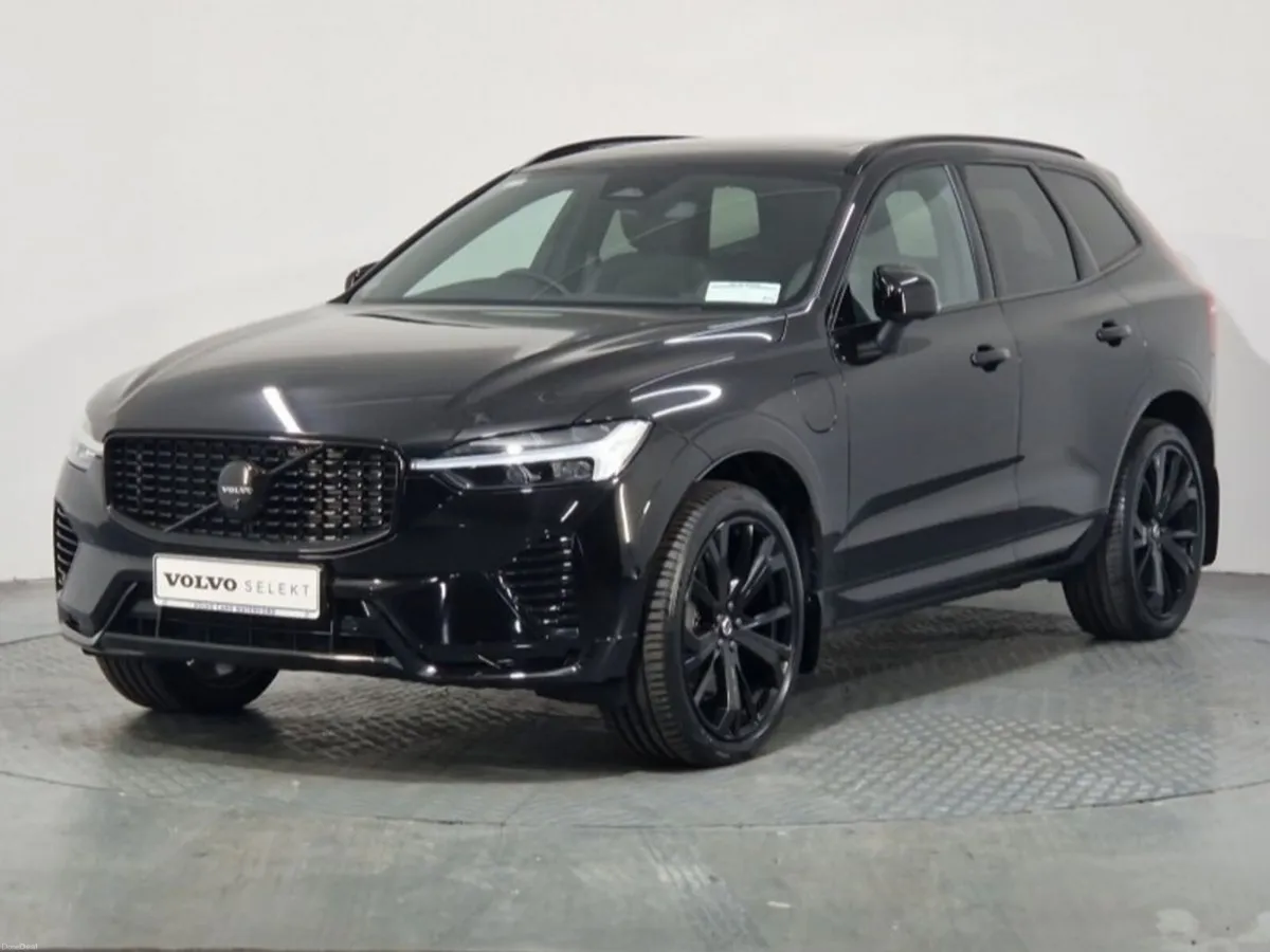 Volvo XC60 T6 PHEV Plus Black Edition - Image 2