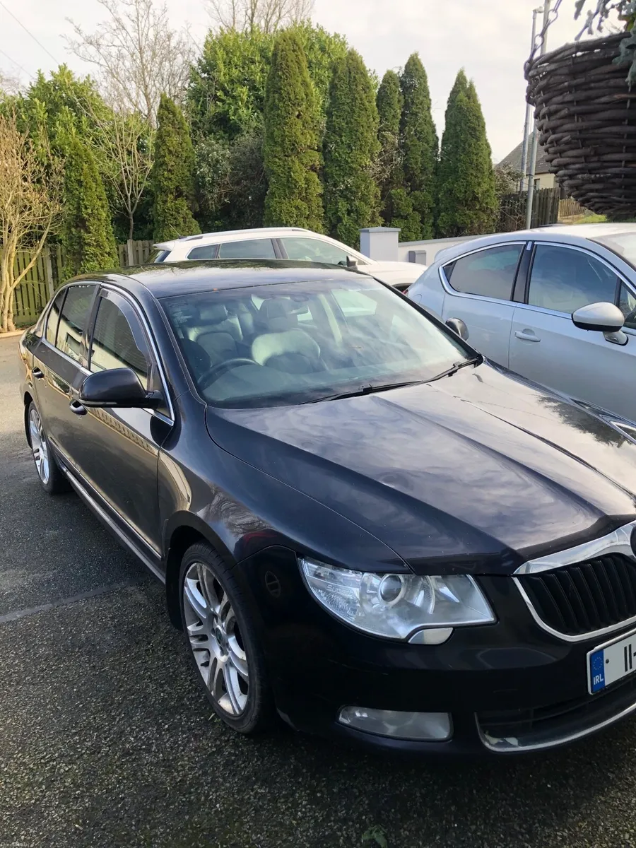 Skoda Superb 2011 - Image 4