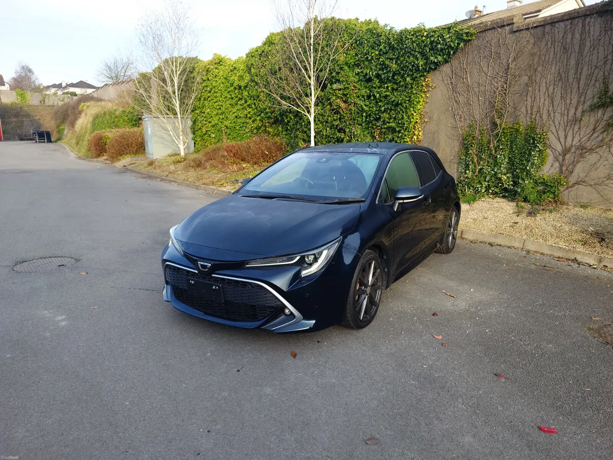 Toyota Corolla Sport 1.2 ltr Manual  G style - Image 3