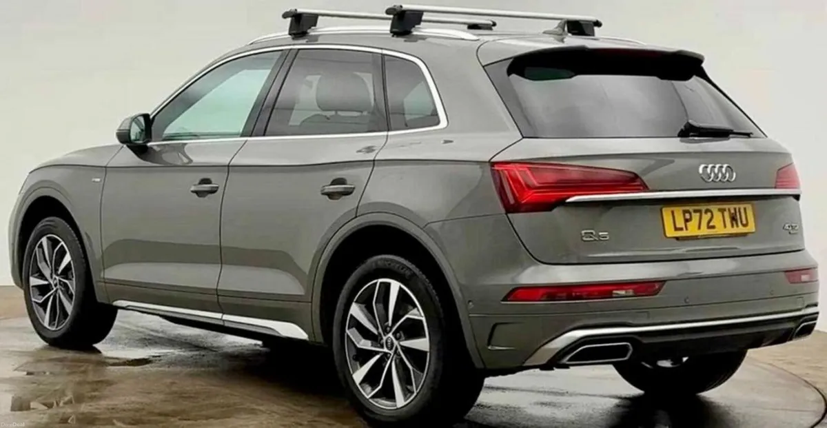 2.0 TDI 40 S line SUV 5dr Diesel S Tronic quattro - Image 3