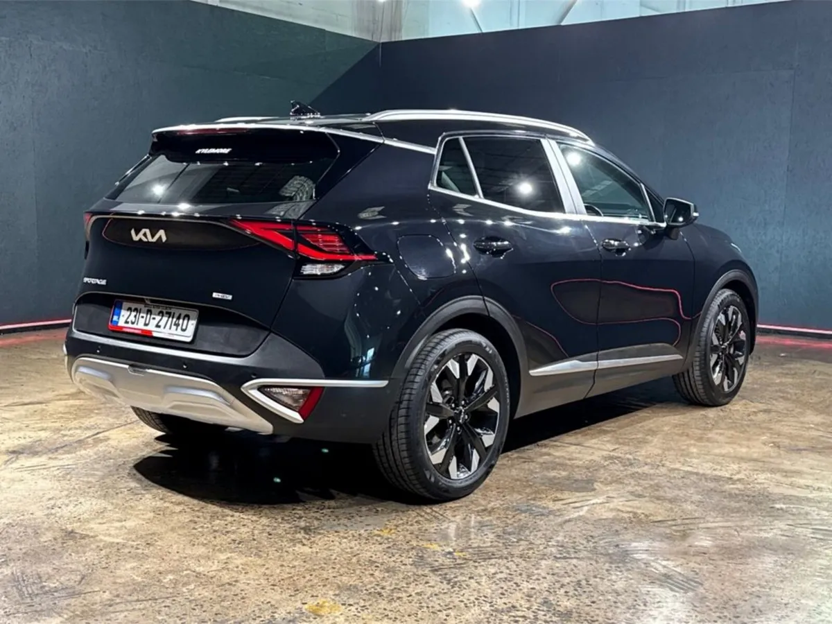 Kia Sportage 1.6L HYBRID AUTOMATIC - HALF LEATHER - Image 4
