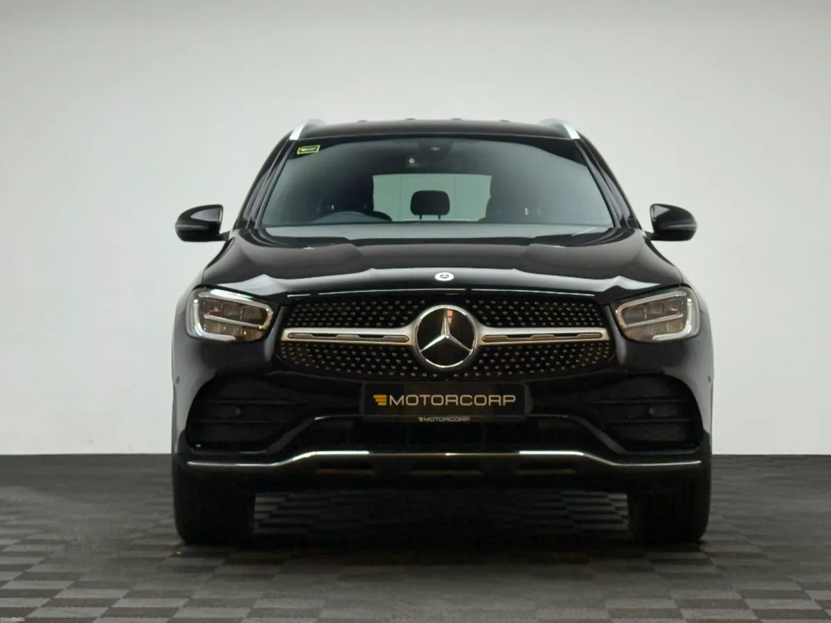 Mercedes-Benz GLC 300E AMG LINE 4MATIC - Image 2