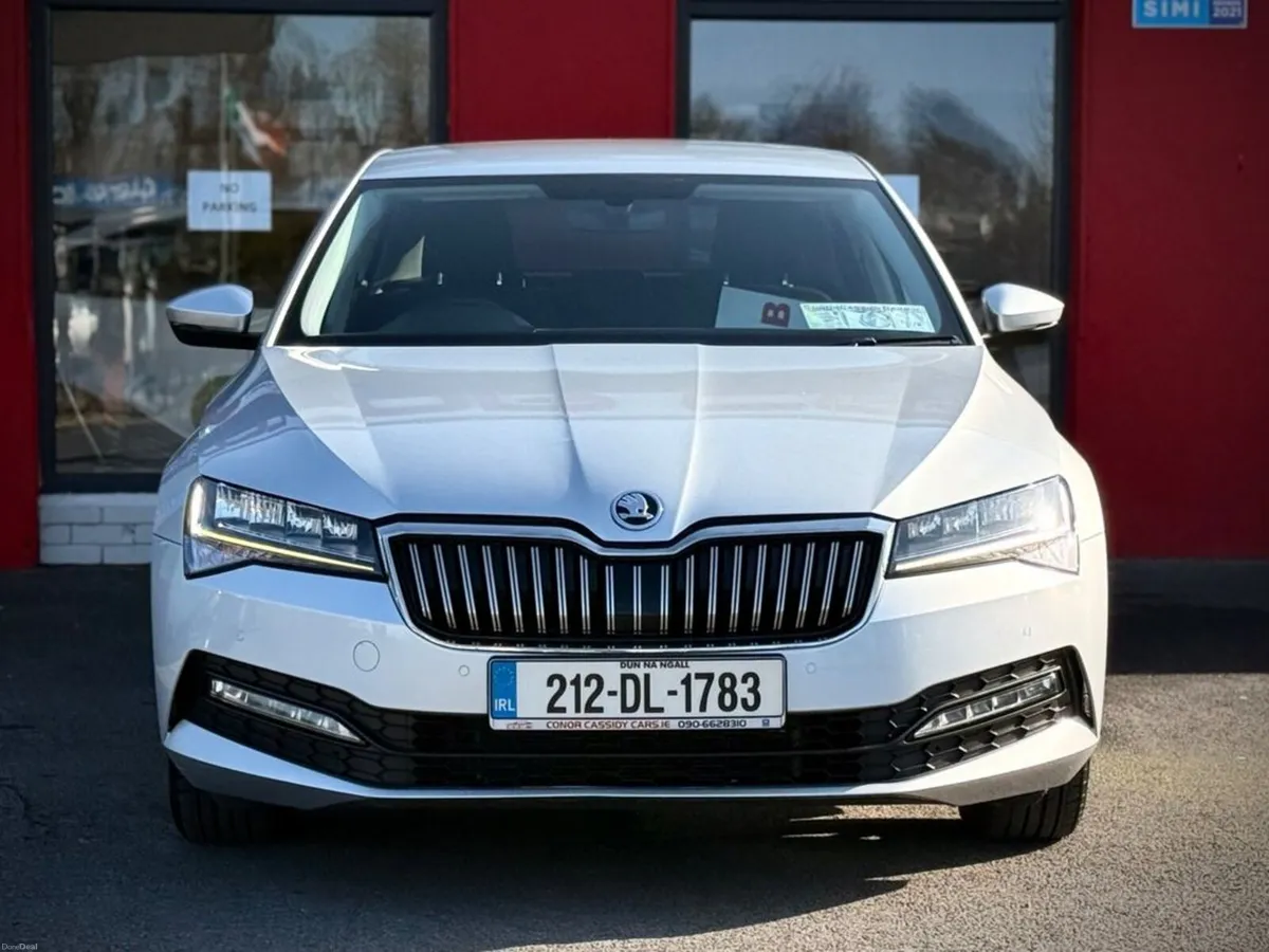 Skoda Superb SE 122PS 5DR Auto // 12 MONTH WARRANT - Image 2