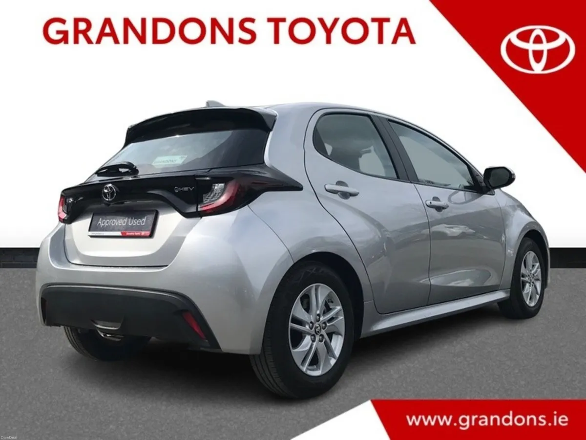 Toyota Yaris YARIS HYBRID 1.5 LUNA - GRANDONS - Image 2