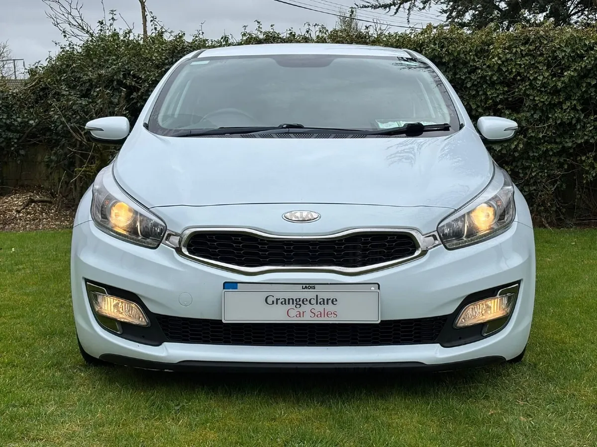 132 Kia Ceed 3DR 1.6 Dsl ~ New NCT 02/27 - Image 2