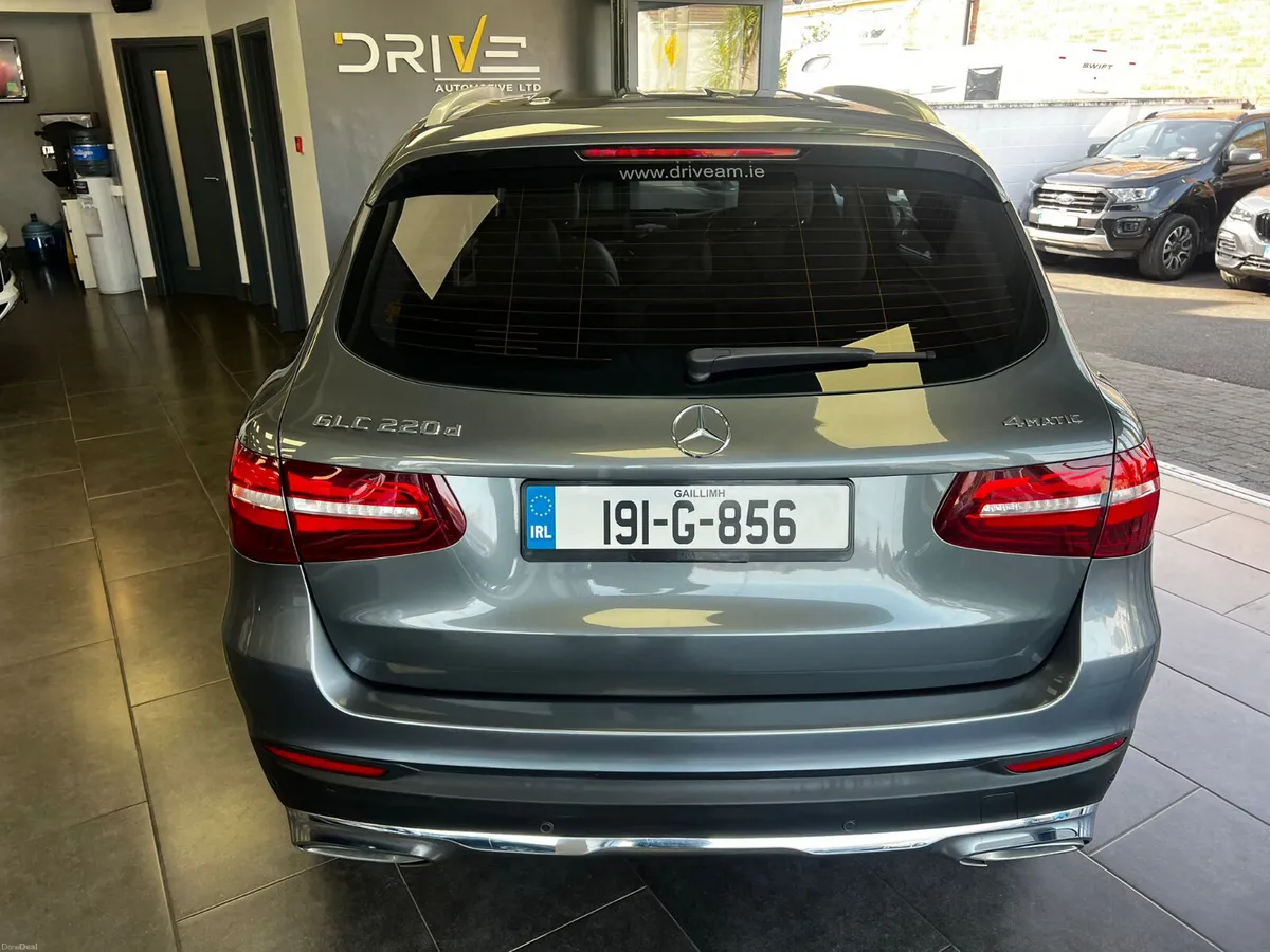 Mercedes-Benz GLC 2019 220 CDI - Image 2