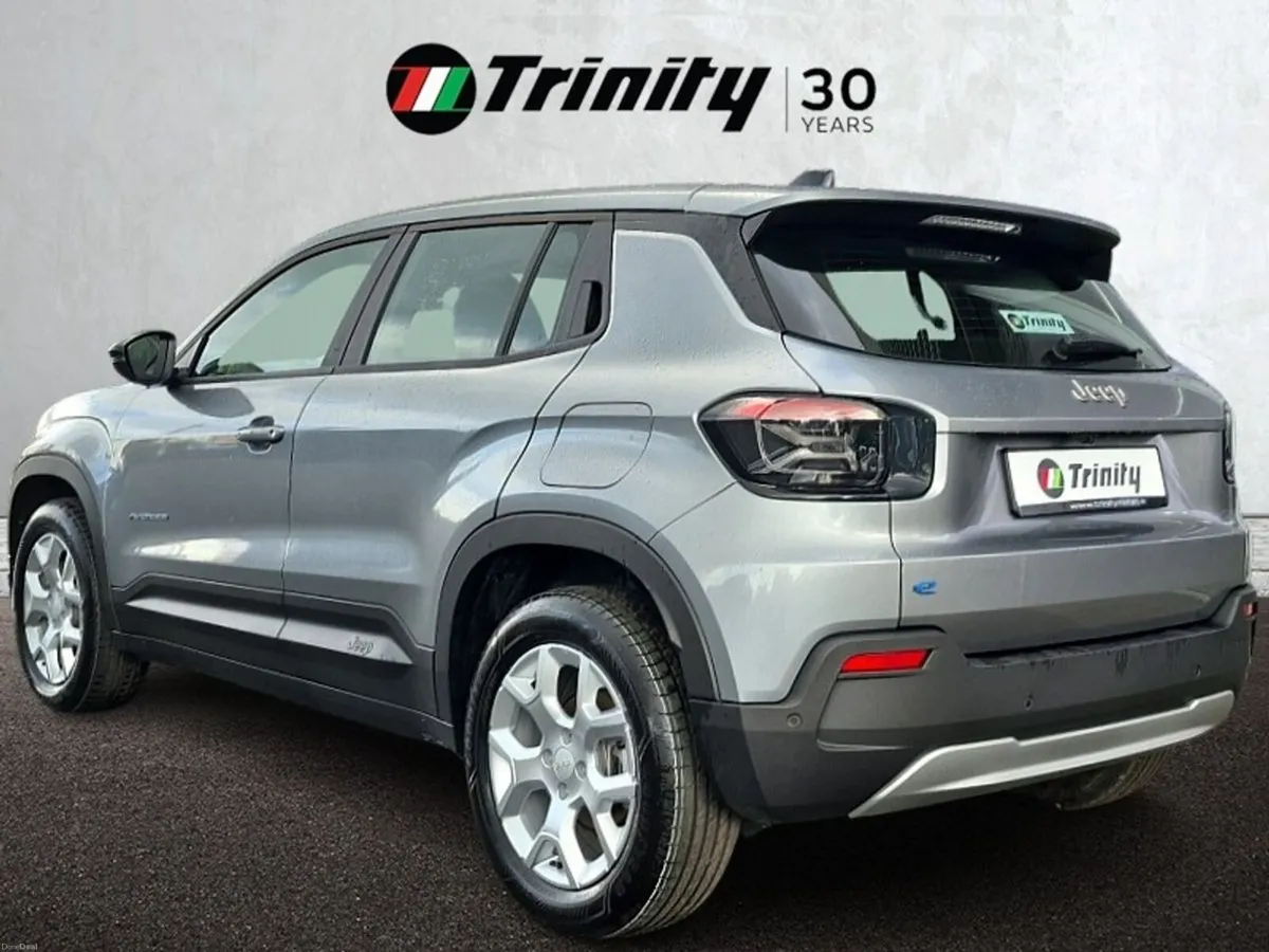 Jeep Avenger ** FULL LEATHER ** ALTITUDE 54KW 400K - Image 3