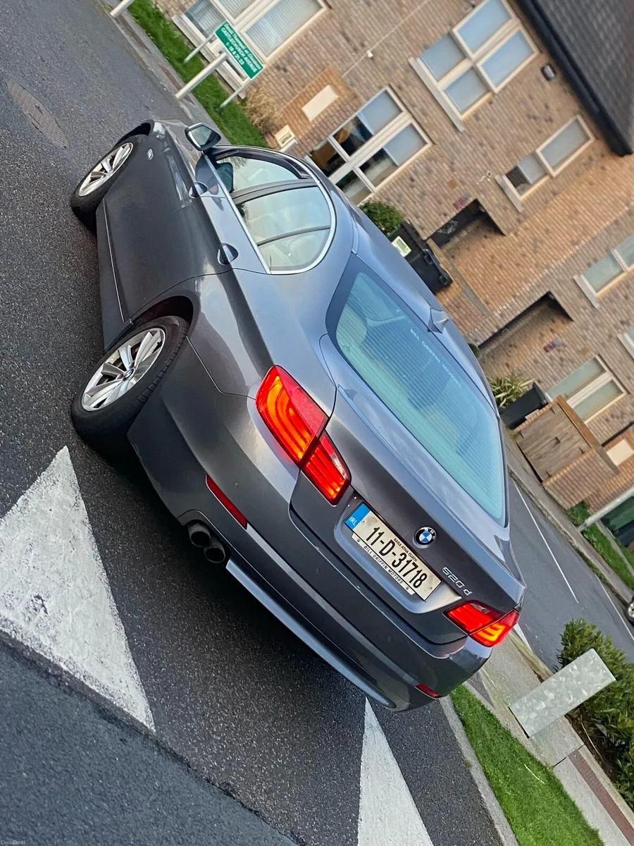 BMW 520D 2011 - Image 3