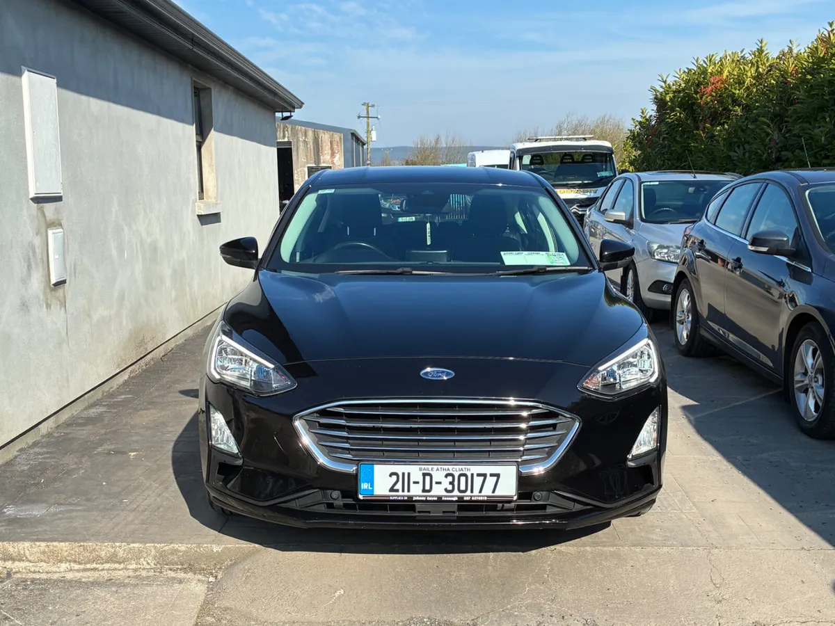 Ford Focus 2021 - Image 2