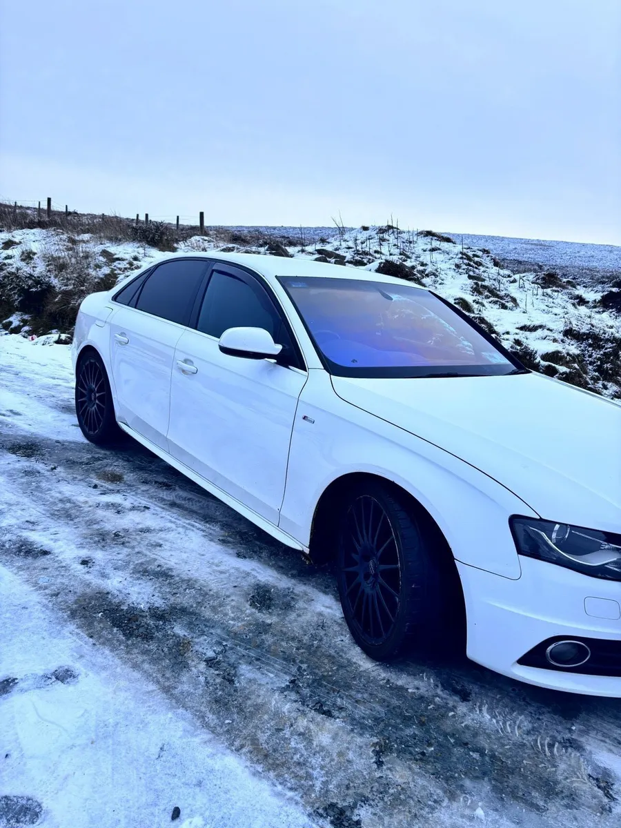 2010 Audi A4 S-Line | Top-Spec | €3250 Today - Image 4