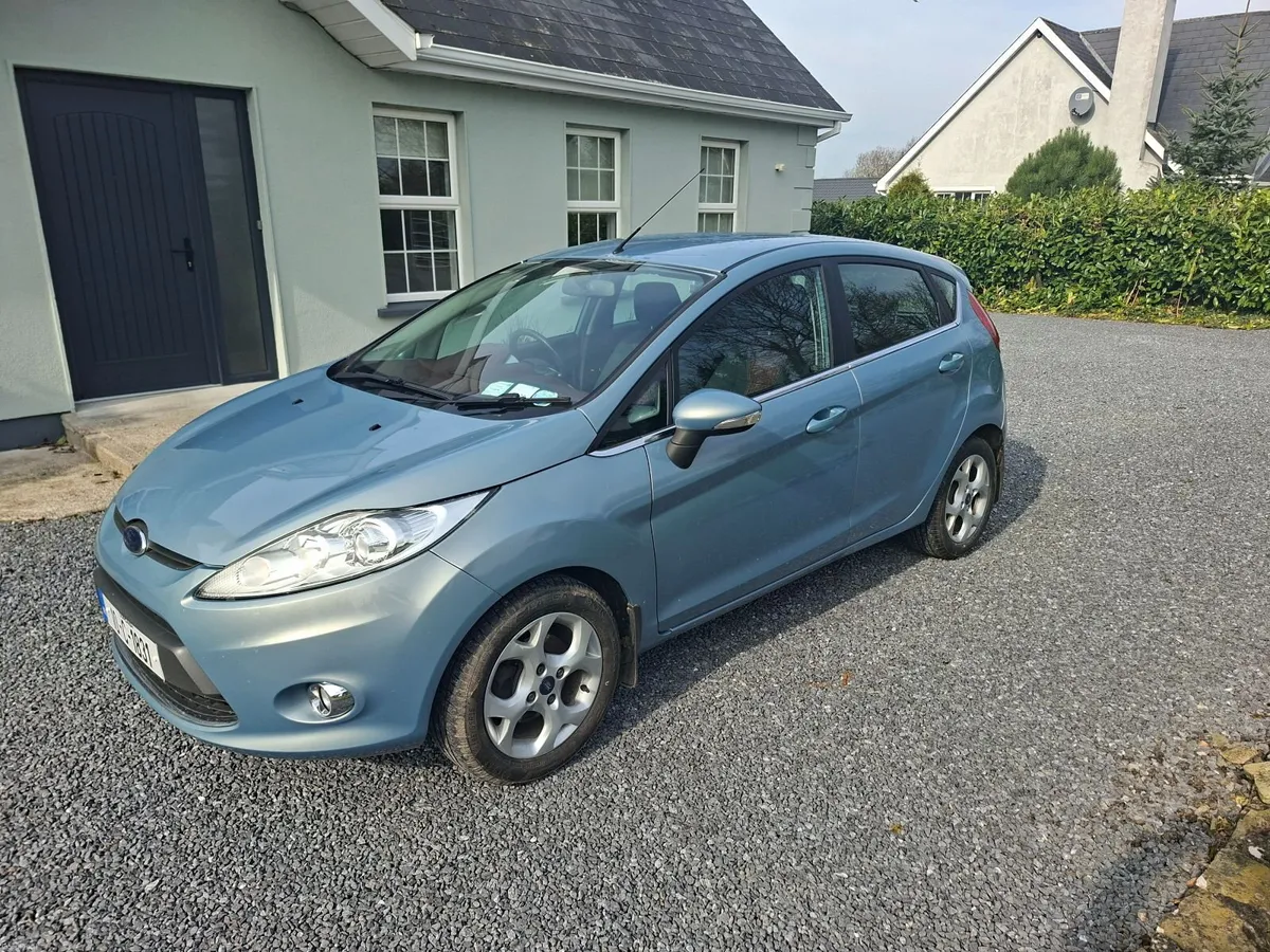 Ford Fiesta 2010 - Image 4