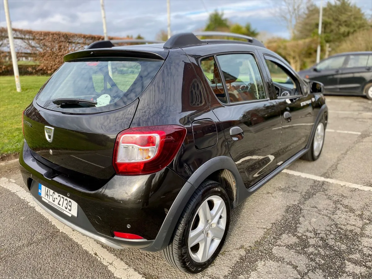 €5,750  DACIA SANDERO STEPWAY  2014 - Image 4
