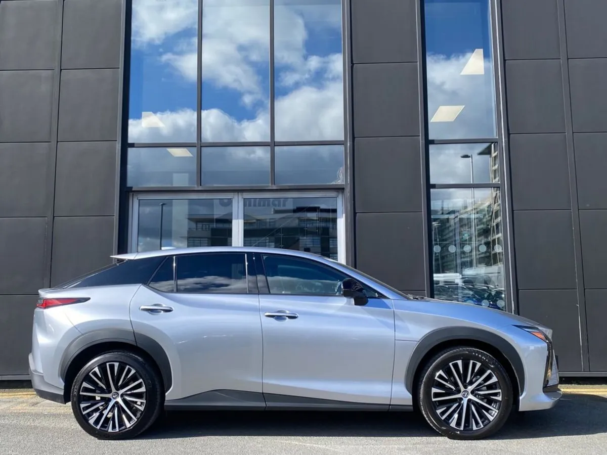 Lexus RZ RZ450e Premium Plus Direct 4 Auto EV - Image 4