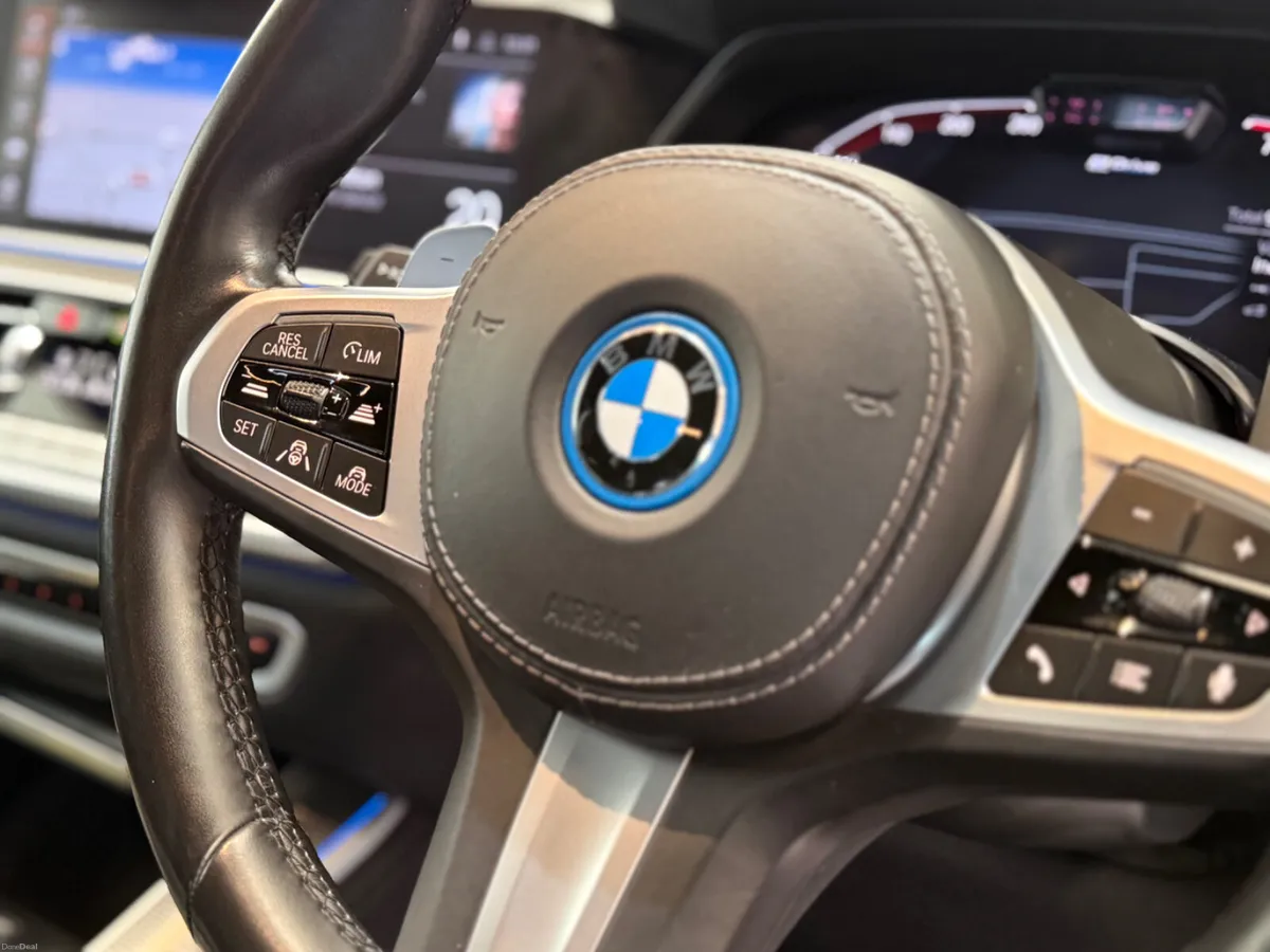 2022 BMW X5 M Sport X-Drive M Performance 45E FSH - Image 3