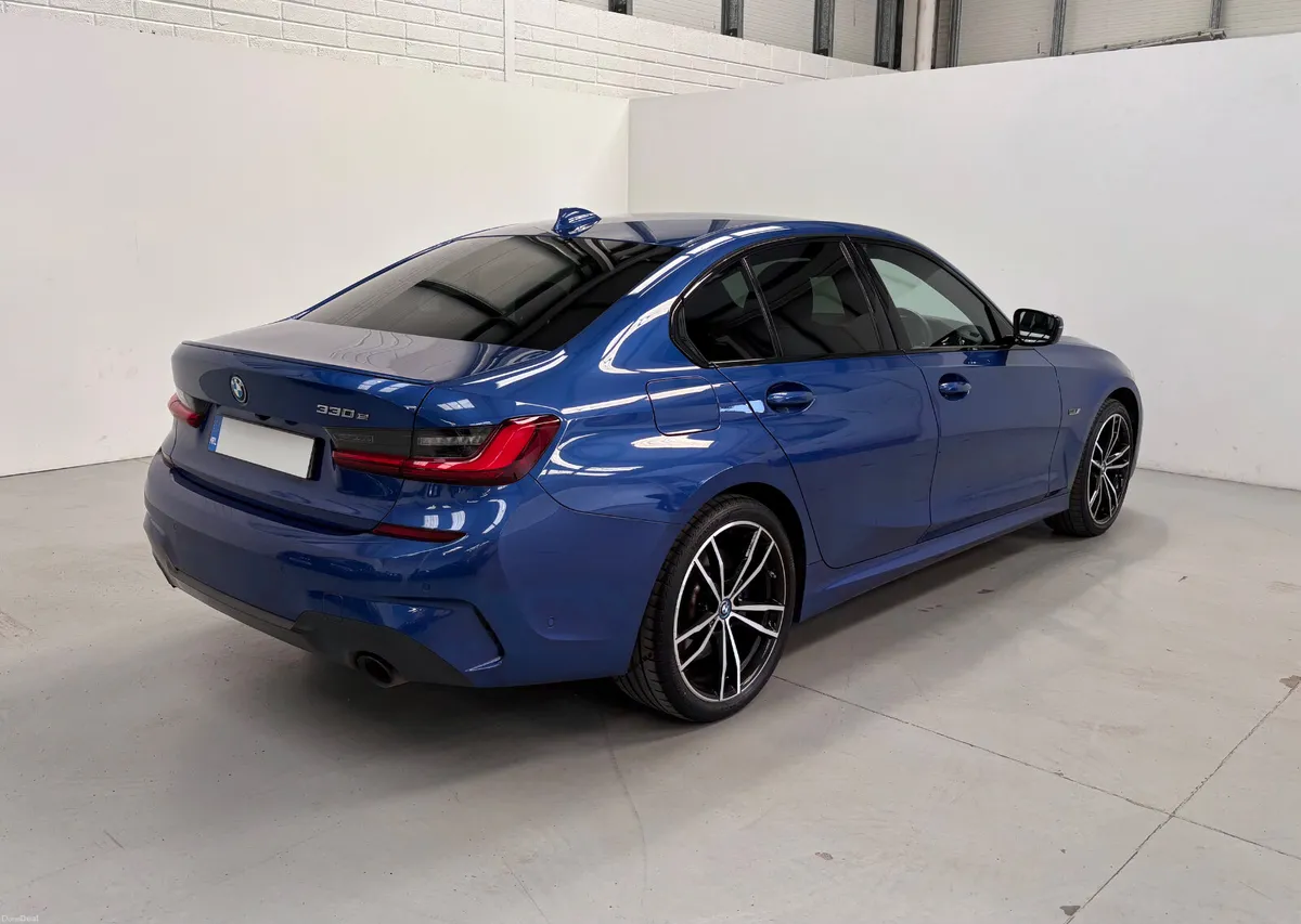 BMW 3 Series M Sport Pro - Image 3